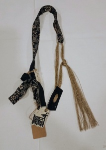 Collana "Fantastica", disegno caprette "Maria Lai"